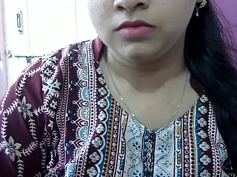 Snapshot of Cute_Aliyaa chatting on 9, 5, 2026 Cute Aliyaa online show from 9, 5, 2026
