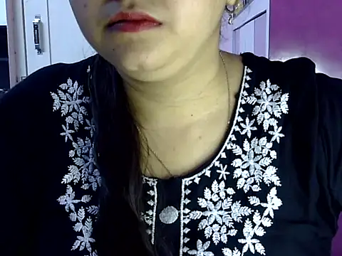 Snapshot of Cute_Aliyaa chatting on 26, 5, 2026 Cute Aliyaa online show from 26, 5, 2026