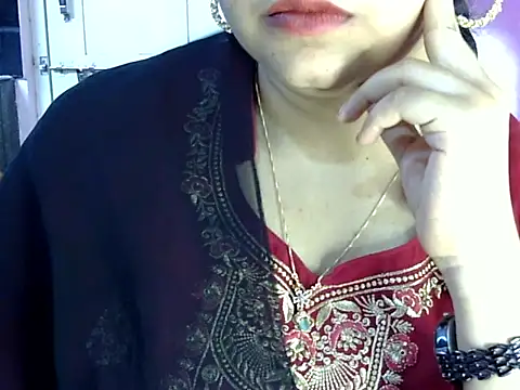 Snapshot of Cute_Aliyaa chatting on 27, 6, 2026 Cute Aliyaa online show from 27, 6, 2026