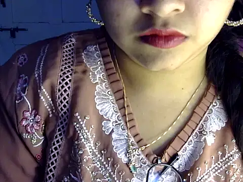 Snapshot of Cute_Aliyaa chatting on 24, 7, 2026 Cute Aliyaa online show from 24, 7, 2026