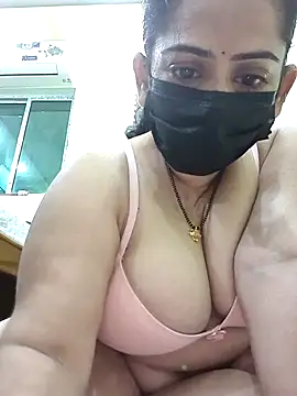 diyam4002 online show from 1, 3, 2026