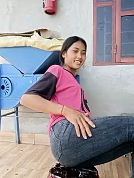 Snapshot of Hoa-tuylip chatting on 15, 5, 2026 Hoa-tuylip online show from 15, 5, 2026