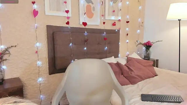 SalomeStorm  online show from 21, 2, 2026