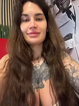 Snapshot of TattooGirlAlia chatting on 4, 4, 2026 TattooGirlAlia online show from 4, 4, 2026