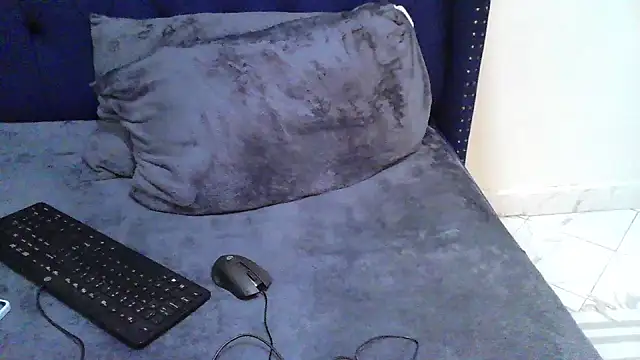 Snapshot of Lapricony chatting on 5, 4, 2026 Lapricony online show from 5, 4, 2026