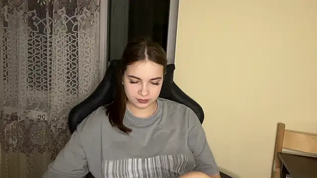 Snapshot of SoftIris_ chatting on 9, 2, 2026 SoftIris online show from 9, 2, 2026