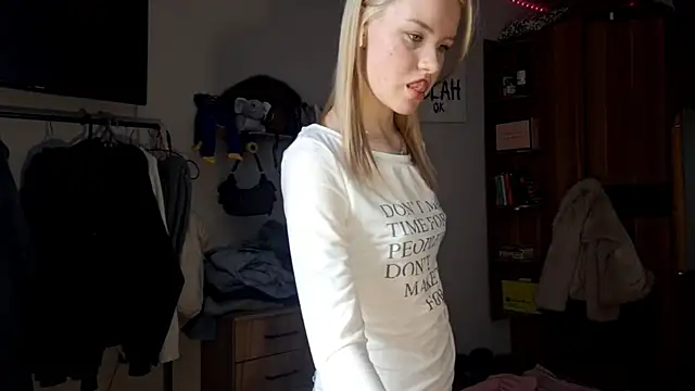 Snapshot of ChongTreece chatting on 19, 3, 2026 ChongTreece online show from 19, 3, 2026