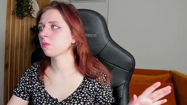 Snapshot of FreyaVey chatting on 6, 2, 2026 FreyaVey online show from 6, 2, 2026