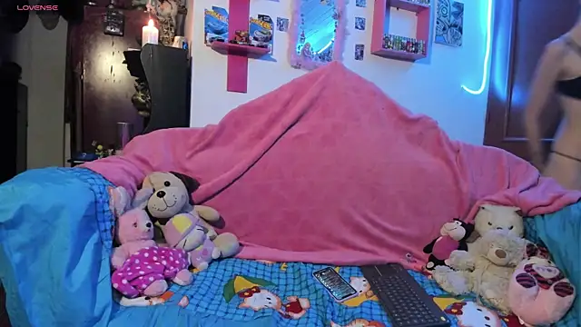 Snapshot of Rebecahart chatting on 1, 4, 2026 Rebecahart online show from 1, 4, 2026