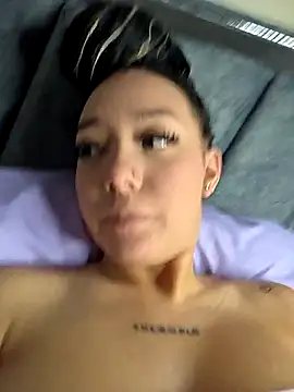 Snapshot of alaia_princess chatting on 21, 3, 2026 alaia princess online show from 21, 3, 2026