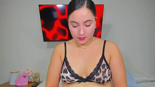 Alessandra 01 online show from 23, 6, 2026