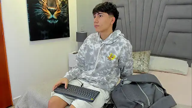 Snapshot of Raphael_Nyon chatting on 25, 2, 2026 Raphael Nyon online show from 25, 2, 2026