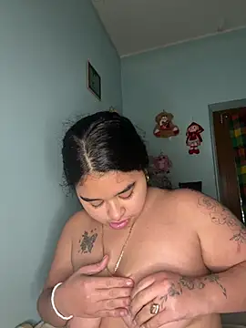 Snapshot of Aloyenita chatting on 20, 2, 2026 Aloyenita online show from 20, 2, 2026