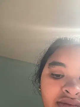 Snapshot of Aloyenita chatting on 4, 4, 2026 Aloyenita online show from 4, 4, 2026