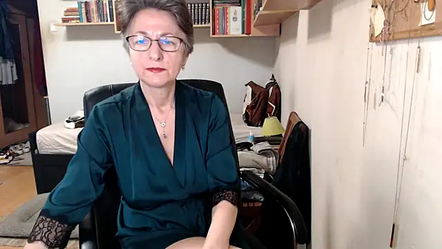 katemodel online show from 28, 9, 2025