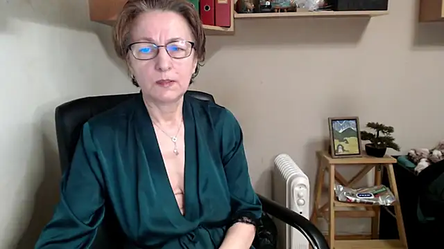 katemodel online show from 4, 3, 2026