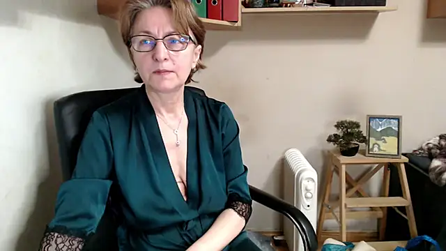 katemodel online show from 8, 4, 2026