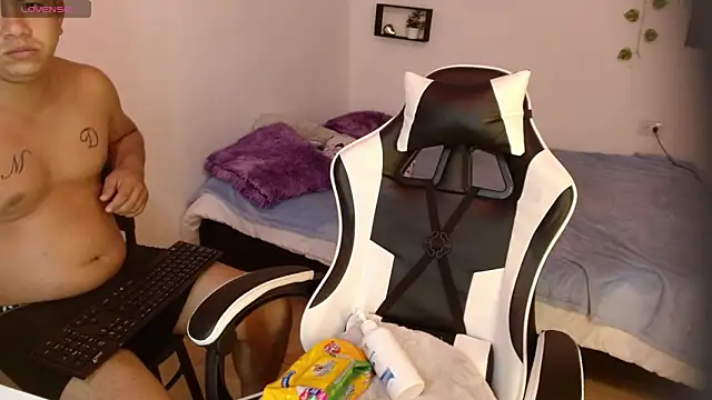 Couple fantasy30 online show from 15, 2, 2026