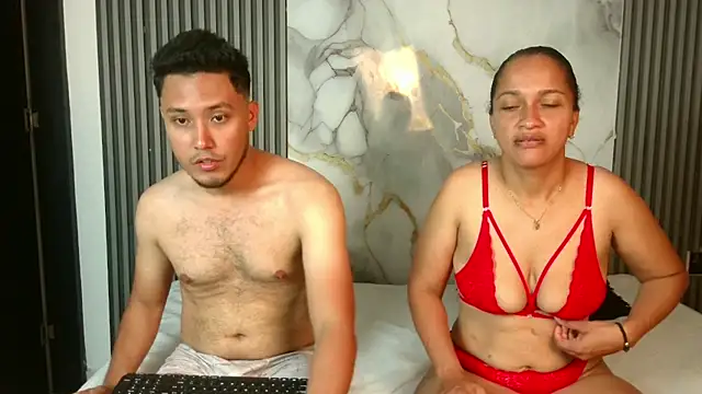 Snapshot of LunandCarlos chatting on 20, 2, 2026 LunandCarlos online show from 20, 2, 2026