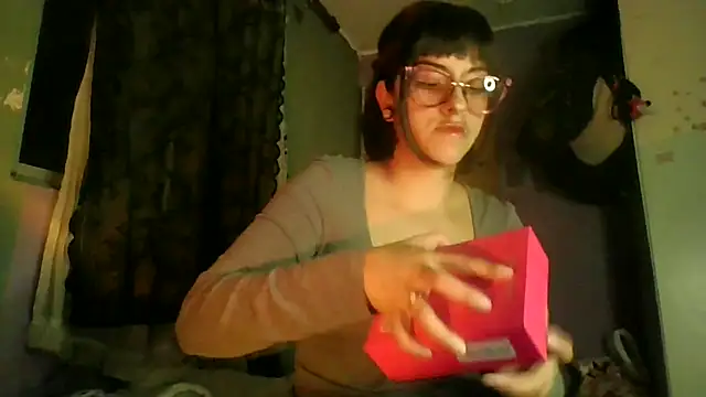 Snapshot of mimi_miauu chatting on 17, 4, 2026 mimi miauu online show from 17, 4, 2026