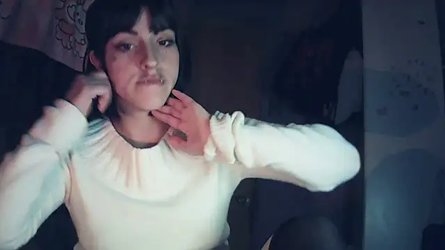 Snapshot of mimi_miauu chatting on 22, 4, 2026 mimi miauu online show from 22, 4, 2026