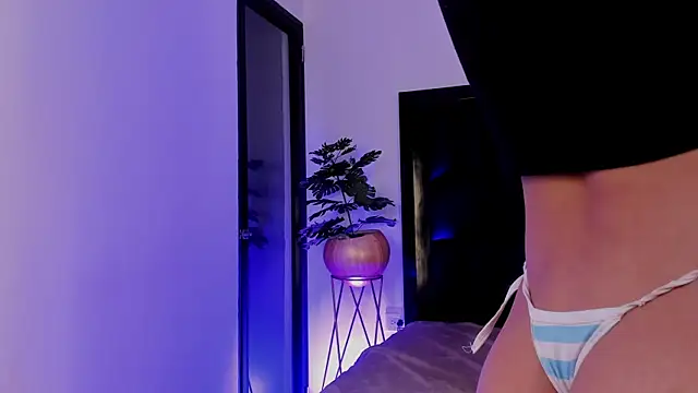 Snapshot of mia_roosee1 chatting on 21, 4, 2026 mia roosee1 online show from 21, 4, 2026