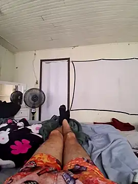 Snapshot of Robsonitj90 chatting on 15, 4, 2026 Robsonitj90 online show from 15, 4, 2026