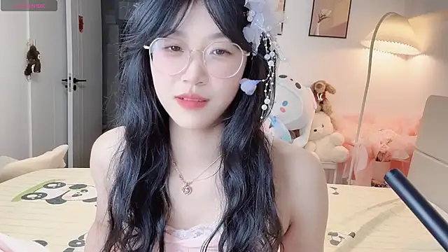 Snapshot of Luminous4173 chatting on 22, 6, 2026 Luminous4173 online show from 22, 6, 2026
