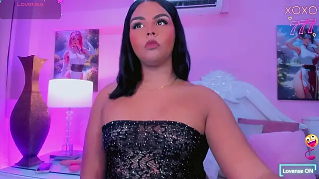 Snapshot of Maia_Hotts chatting on 30, 3, 2026 Maia Hotts online show from 30, 3, 2026