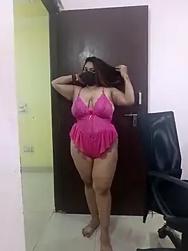 Snapshot of Aliya_Hott chatting on 4, 4, 2026 Aliya Hott online show from 4, 4, 2026