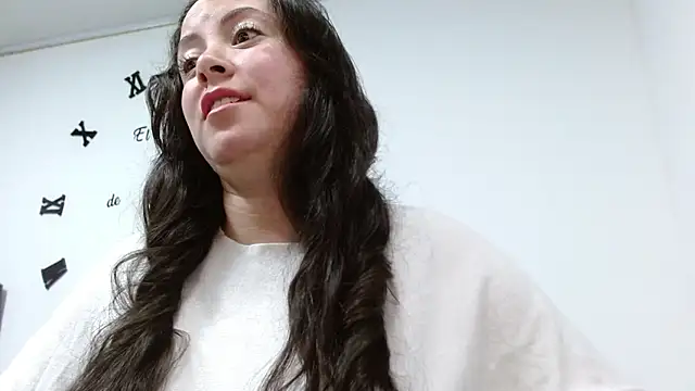 Snapshot of ElaMurray02 chatting on 3, 2, 2026 ElaMurray02 online show from 3, 2, 2026