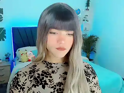 ZoeSchmmit online show from 23, 7, 2026