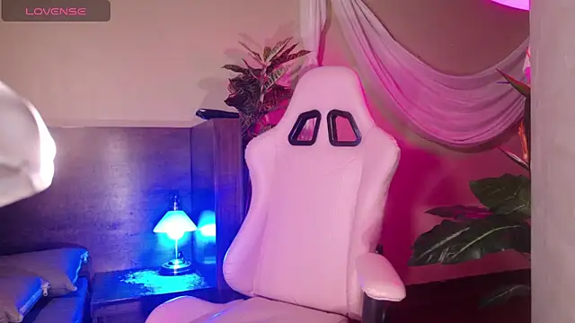 Snapshot of Maddie_fields chatting on 24, 2, 2026 Maddie fields online show from 24, 2, 2026