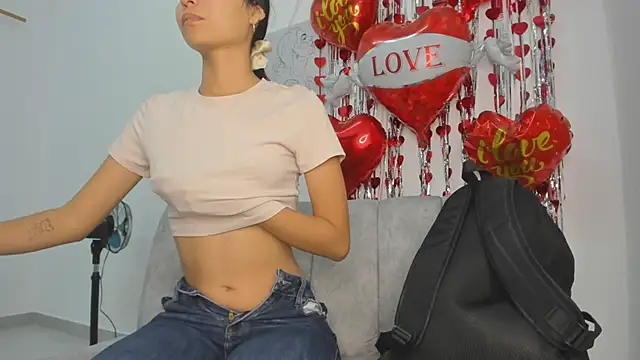 velvetluna  online show from 20, 2, 2026