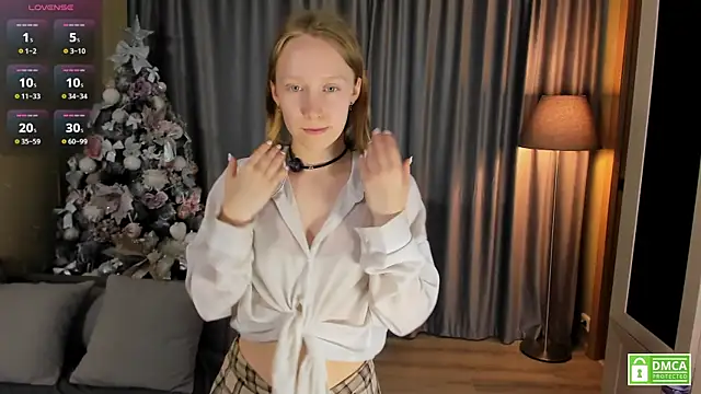 Snapshot of Cutie_Ellis chatting on 11, 7, 2026 Cutie Ellis online show from 11, 7, 2026