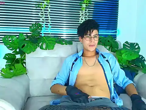 ThiiagoSaeenz online show from 16, 3, 2026