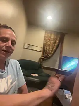 Snapshot of mileslongdeep chatting on 15, 6, 2026 mileslongdeep online show from 15, 6, 2026