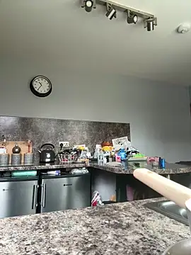 Snapshot of Milssweetx chatting on 14, 3, 2026 Milssweetx online show from 14, 3, 2026