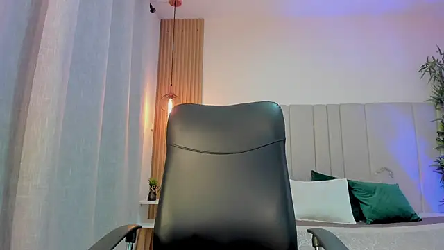 Snapshot of Victoria_Rosee chatting on 27, 6, 2026 Victoria Rosee online show from 27, 6, 2026