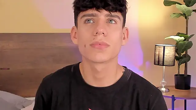 Angel eros  online show from 1, 2, 2026