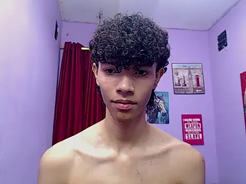 bigcock twinks online show from 1, 4, 2026