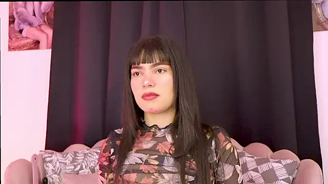 dakotacollins  online show from 14, 4, 2026