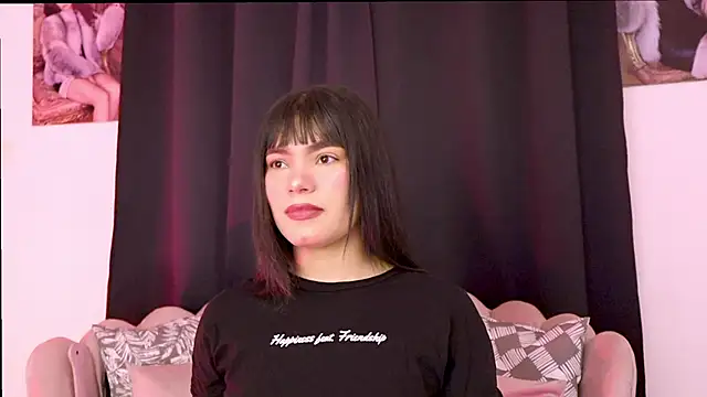 dakotacollins  online show from 18, 4, 2026