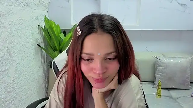 Snapshot of aurora_tp chatting on 7, 2, 2026 aurora tp online show from 7, 2, 2026