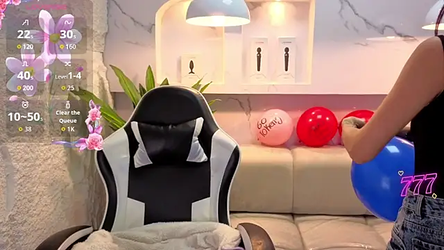 Snapshot of aurora_tp chatting on 13, 2, 2026 aurora tp online show from 13, 2, 2026