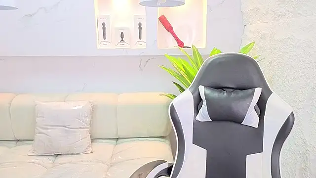 Snapshot of aurora_tp chatting on 25, 2, 2026 aurora tp online show from 25, 2, 2026