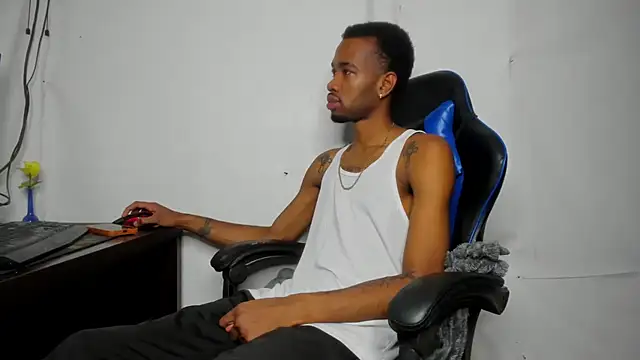 Snapshot of Kofi_exotic_2 chatting on 26, 6, 2026 Kofi exotic 2 online show from 26, 6, 2026