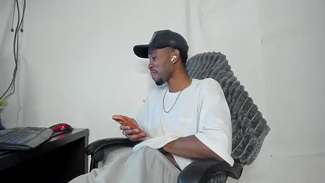 Snapshot of Kofi_exotic_2 chatting on 15, 7, 2026 Kofi exotic 2 online show from 15, 7, 2026