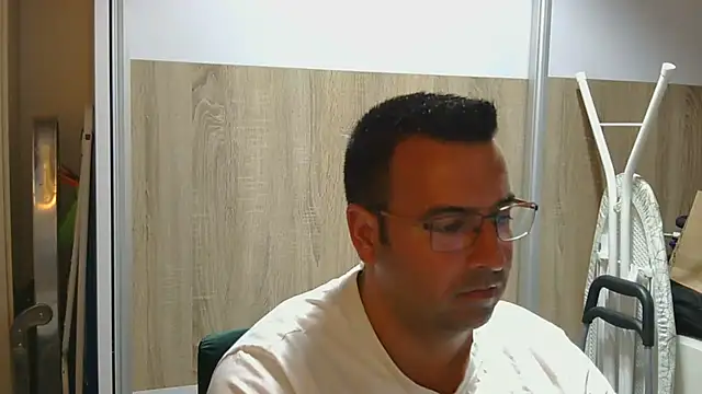 Snapshot of VanillaTime78-Jorge chatting on 19, 4, 2026 VanillaTime78-Jorge online show from 19, 4, 2026