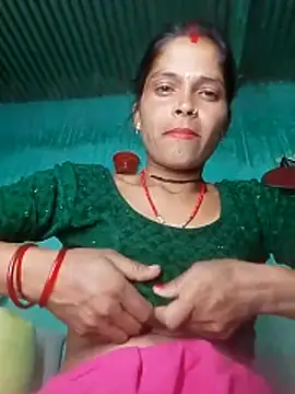 Snapshot of Hot_eras4 chatting on 13, 4, 2026 Hot eras4 online show from 13, 4, 2026